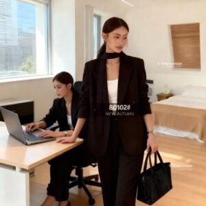 Blazer Doublé à Ceinture - Élégance et Chaleur pour l'Hiver